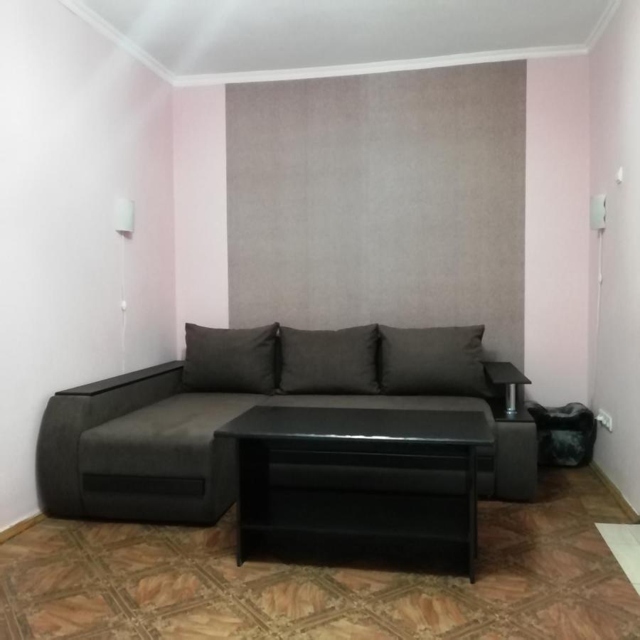 2К. Центр Возле Гуливера.Бассейная 10 Appartement Kiev Buitenkant foto